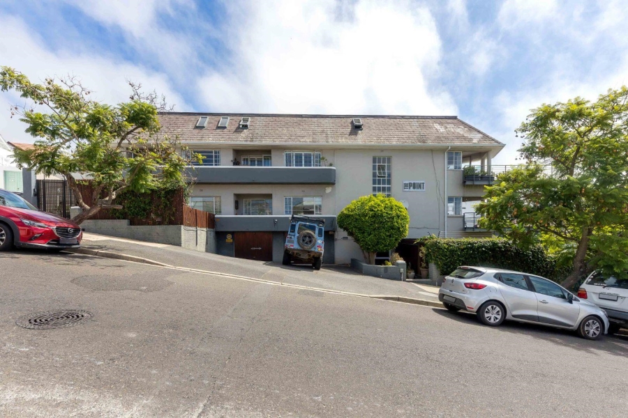 1 Bedroom Property for Sale in Sea Point Western Cape